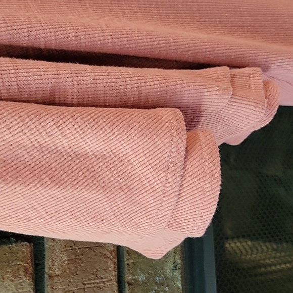 Women's Terra & Sky shirt. Color pink. Size 1X 16/18 . - Picture 4 of 6